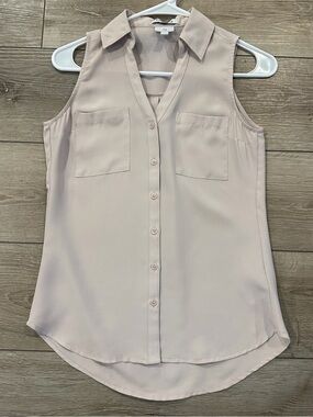 Express Sleeveless Button Down V-Neck Blouse with Collar Light Pink Tank Top XXS